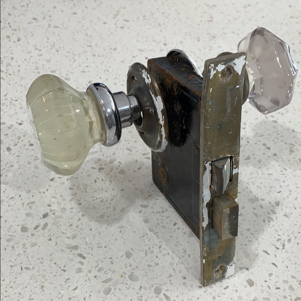 Vintage glass knobs with hardware - Picture 3 of 8